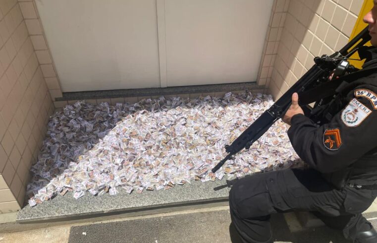 Operação Carnaval 2023 do 26° BPM resulta na prisão de 17 pessoas por tráfico de drogas, em Petrópolis