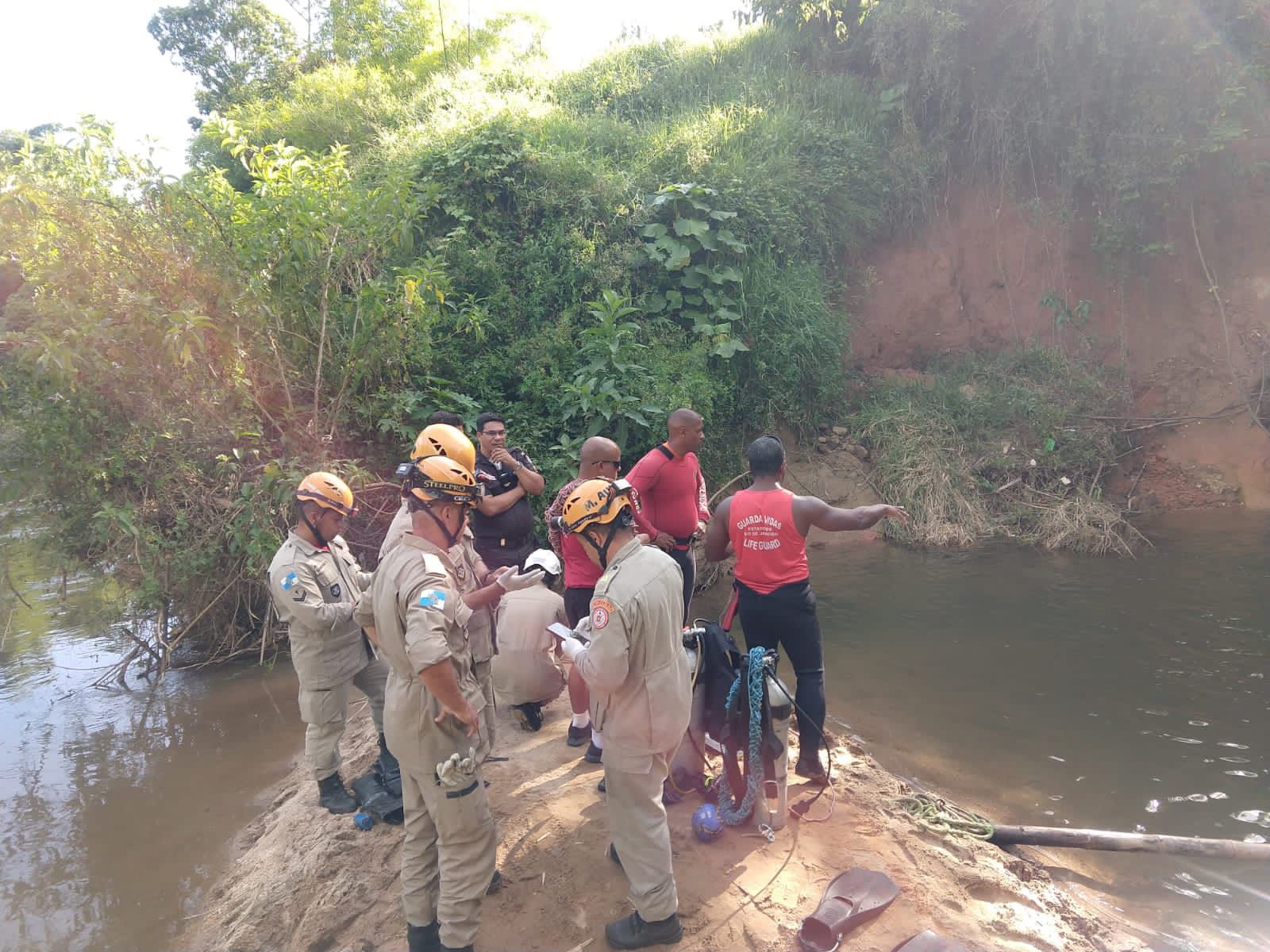 Homens encontrados sem vida, dentro de rio no Km 57 da BR-040, eram irmãos