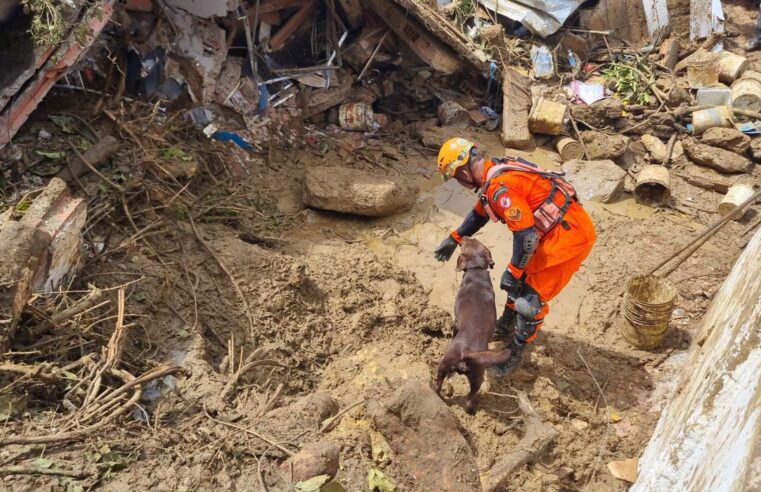 Encontrados os corpos de mais 2 vítimas do soterramento em São Gonçalo