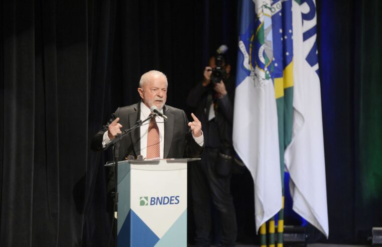 Brasil e Grécia firmam cooperação em defesa, serviços aéreos e turismo
