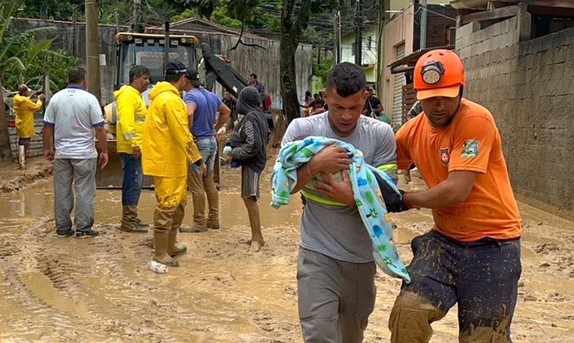 Governo reconhece estado de calamidade pública em São Sebastião