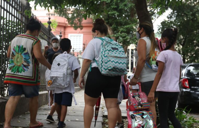Rede municipal de ensino do Rio registra déficit de 6 mil professores