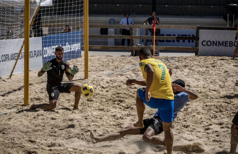 Brasil bate Uruguai na estreia da Copa América de beach soccer