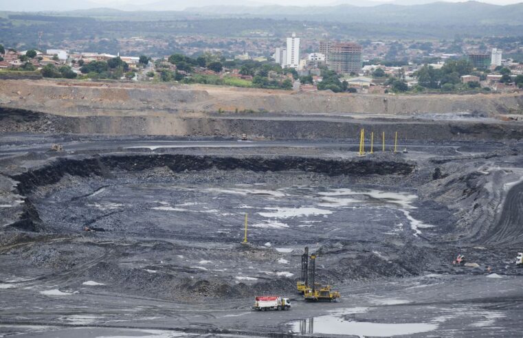 Relatório diz que mineração viveu “anos dourados” no governo Bolsonaro