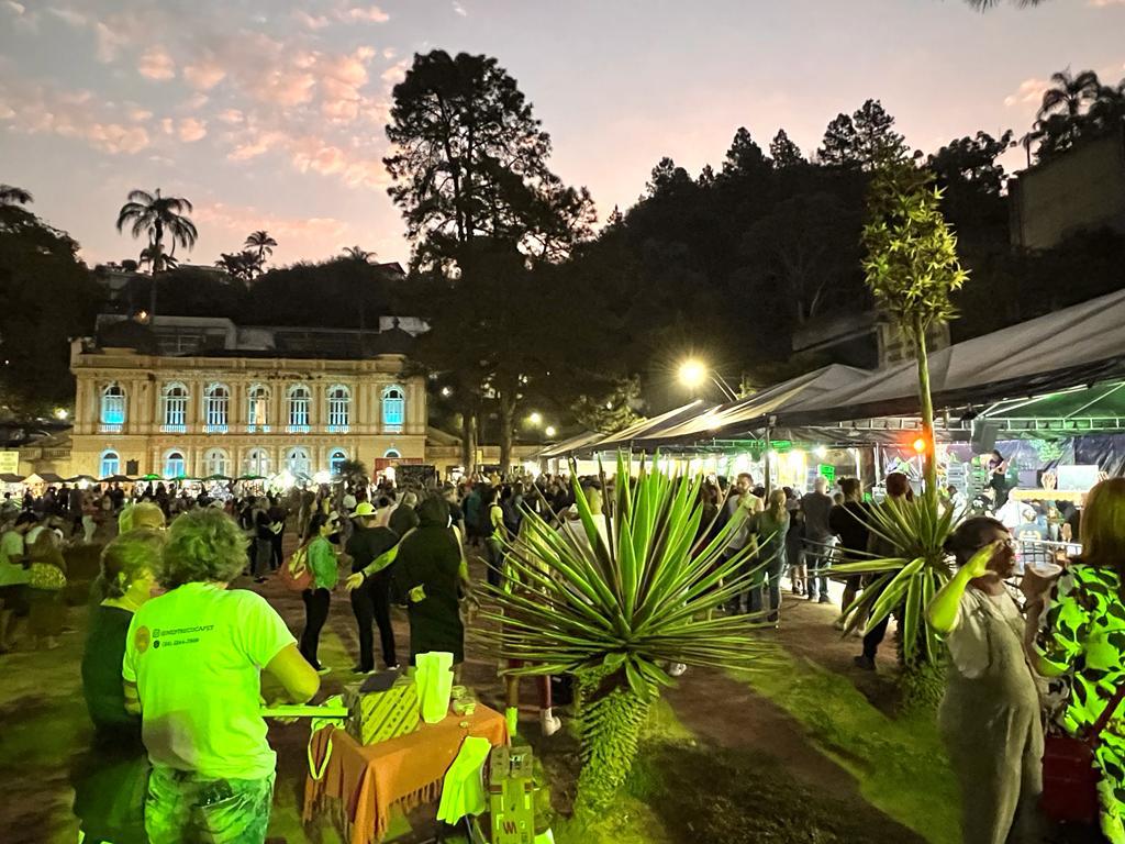 Feira Deguste edição especial para comemorar o Dia da Mulher
