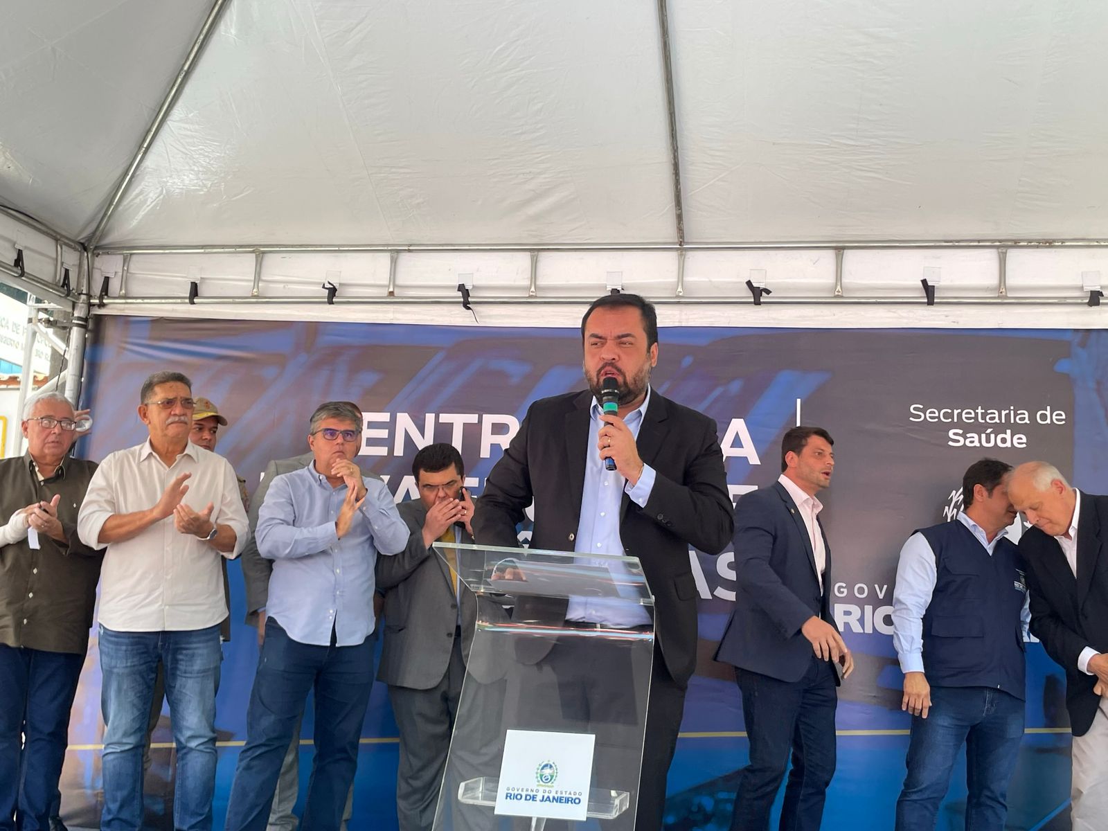 Governador do estado entrega novas ambulâncias do SAMU a Petrópolis e outras quatro cidades da região