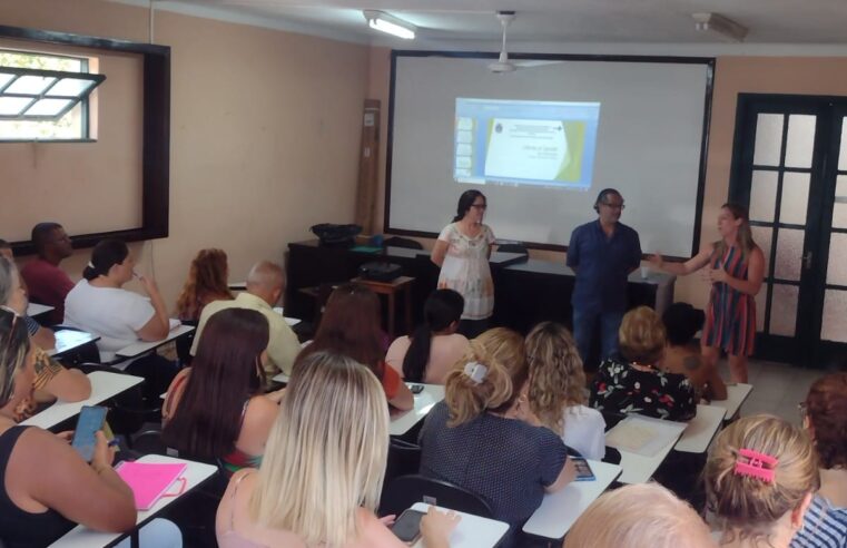 Profissionais de Saúde de Petrópolis fazem curso de Libras