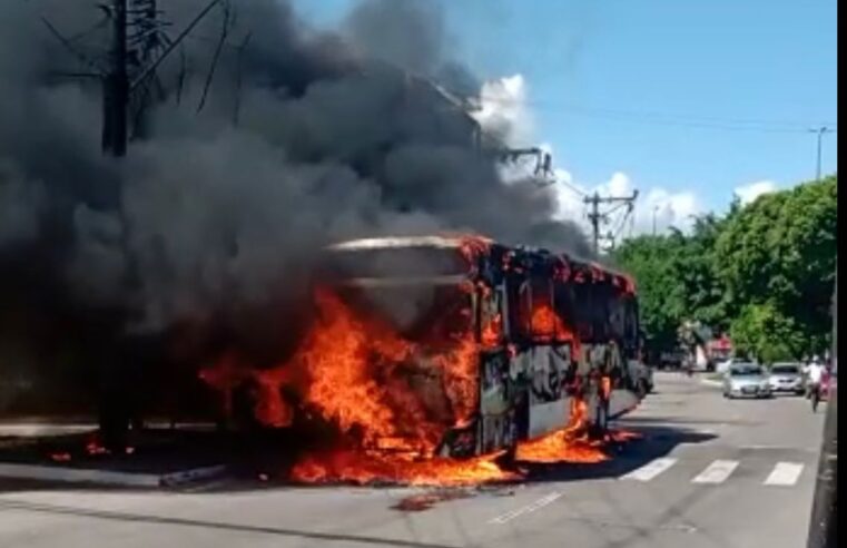 BR-040 registra pontos de interdição após arrastão na altura de Duque de Caxias