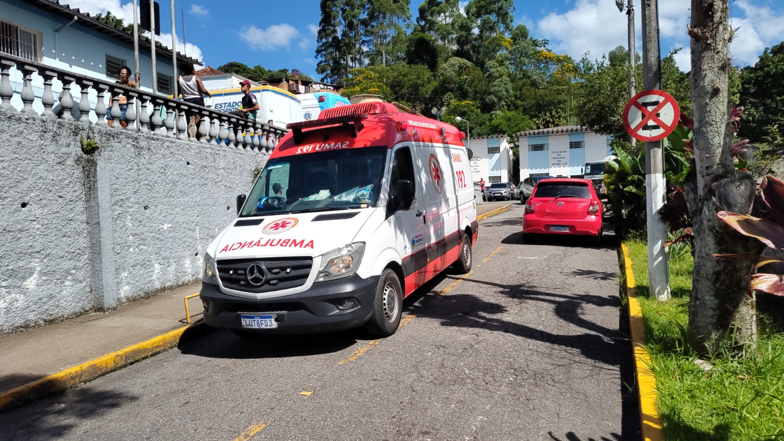 Pacientes denunciam demora no atendimento e precariedade no sistema de saúde Petrópolis