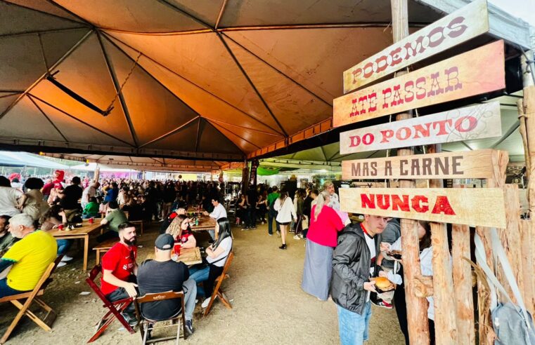Saloon BBQ reúne o melhor do churrasco e da cerveja artesanal no Parque de Itaipava