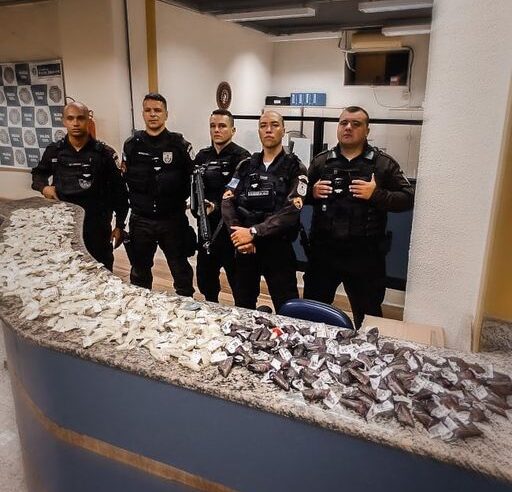Mulher é presa com drogas em Paraíba do Sul