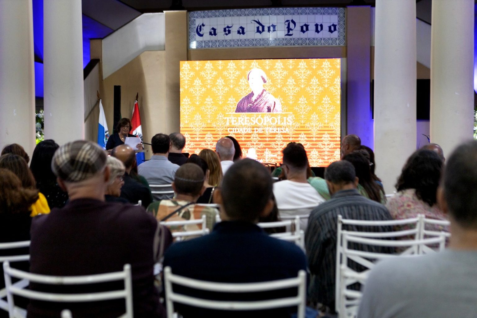 Sarau Artístico Cultural: Mulheres de Teresópolis são homenageadas com a Medalha Imperatriz Teresa Cristina