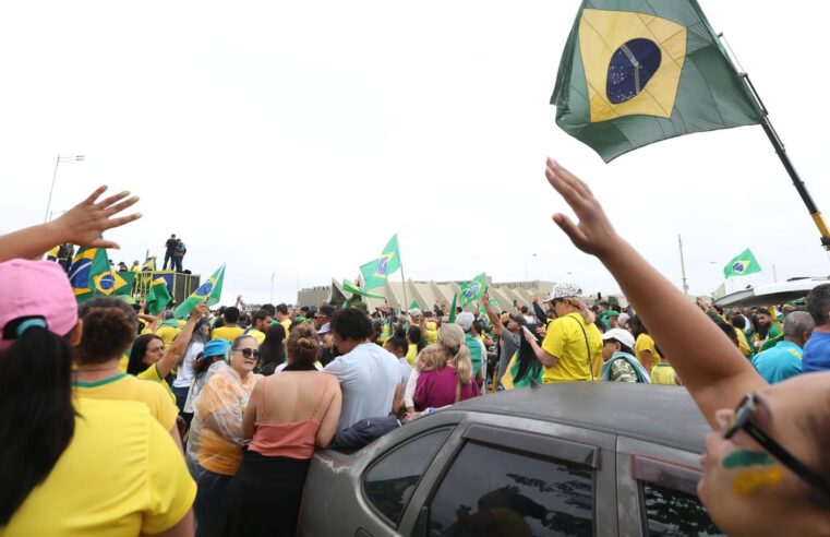 Moraes solta mais 52 presos por atos golpistas de 8 de janeiro