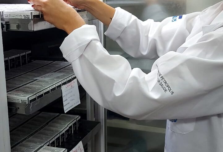 Aplicação da vacina bivalente contra covid-19 será ampliada a partir deste sábado