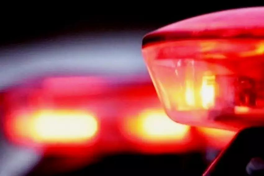 Homem é preso por porte ilegal de arma e tráfico de drogas, em Três Rios
