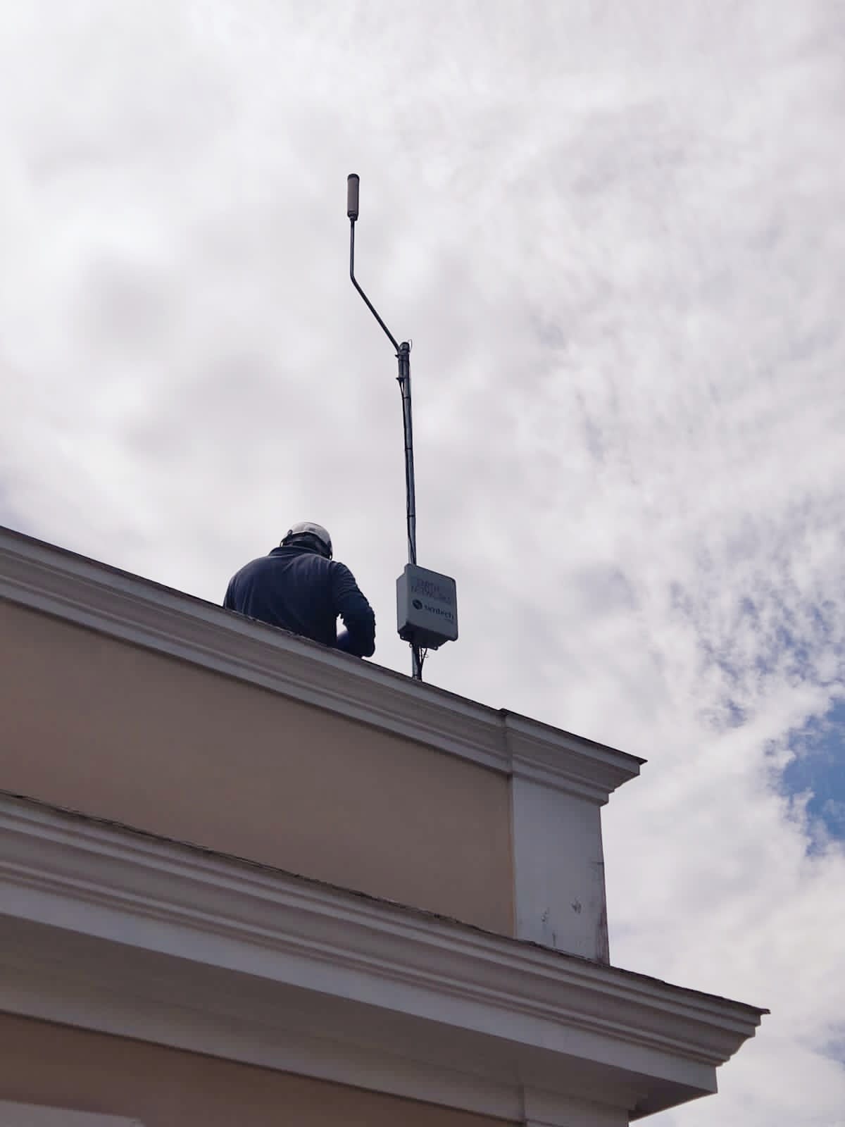 Sensor de raio é instalado na sede da Defesa Civil de Petrópolis