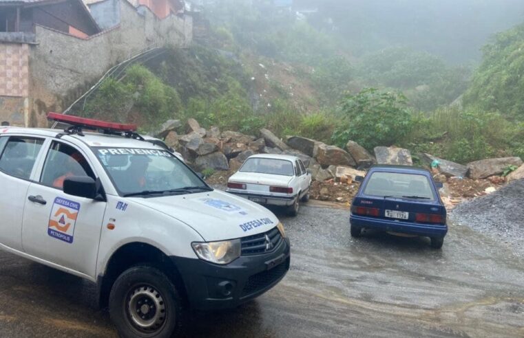 Defesa Civil emite alerta via SMS de pancadas de chuva para o município de Petrópolis