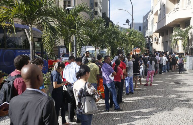 Acesso à saúde é mais difícil para pessoas LGBTQIA+ acima de 50 anos