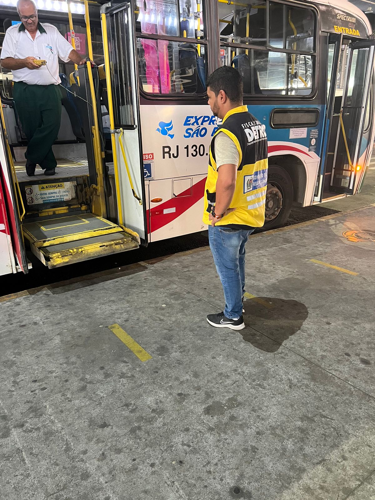 Primeiro dia da ‘Operação Páscoa’ do Detro-RJ