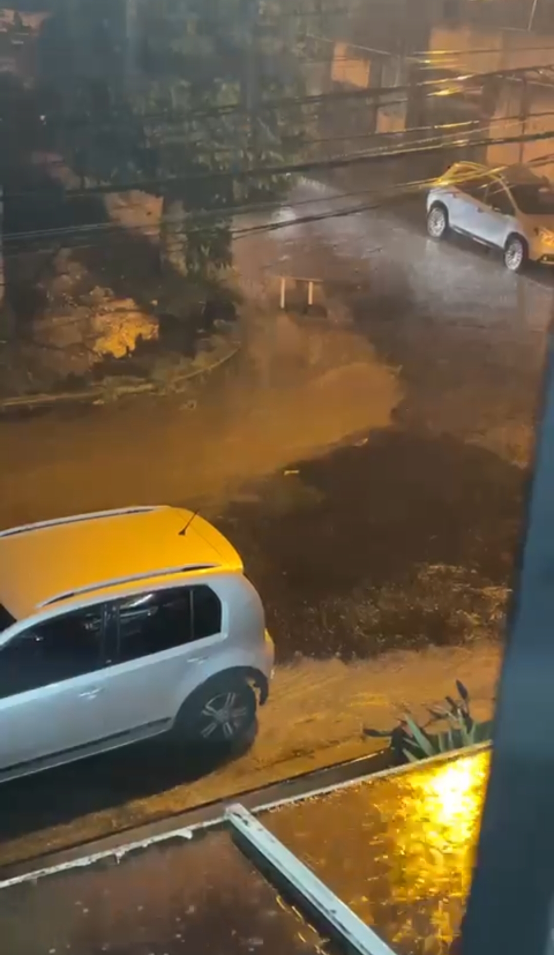 Defesa Civil emite alerta via SMS de pancadas de chuva para o município de Petrópolis