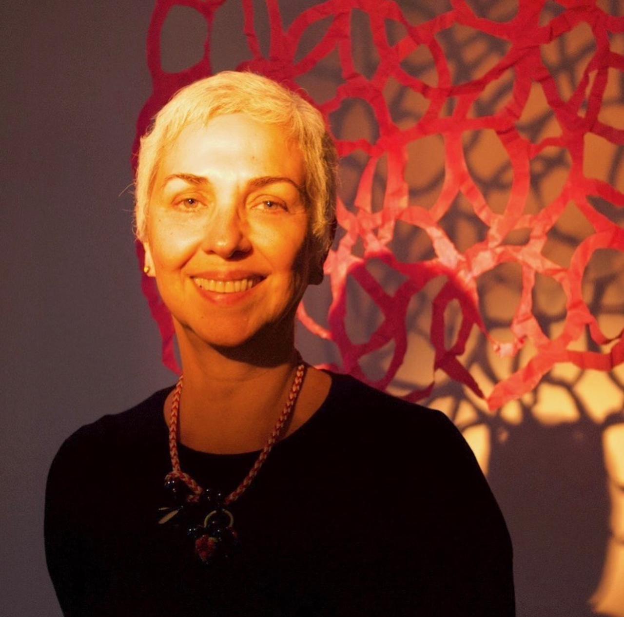 Abertura da exposição ‘Suzana Queiroga pelo tempo’ será nesta quinta na Casa de Petrópolis