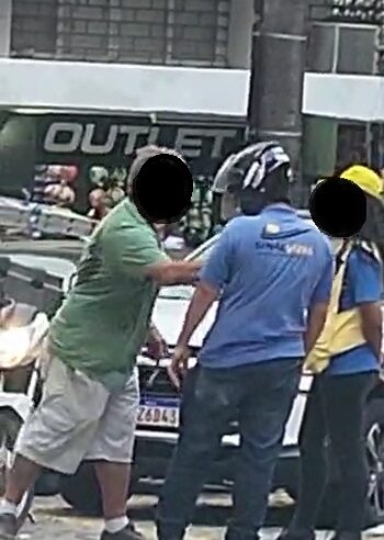Controlador de trânsito é agredido por motorista em Petrópolis