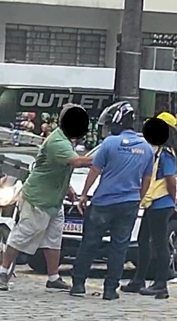 Controlador de trânsito é agredido por motorista em Petrópolis