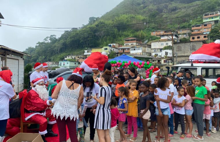 Festa de páscoa solidária para crianças na Estrada da Saudade
