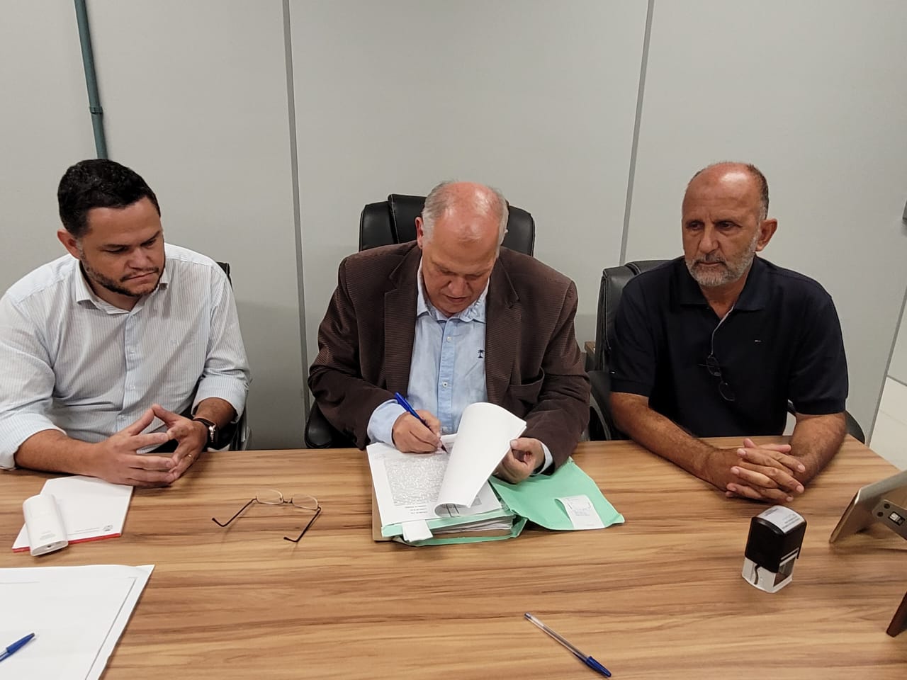 Prefeitura de Petrópolis anuncia pavimentação e drenagem na estrada que liga Caetitu ao Carangola