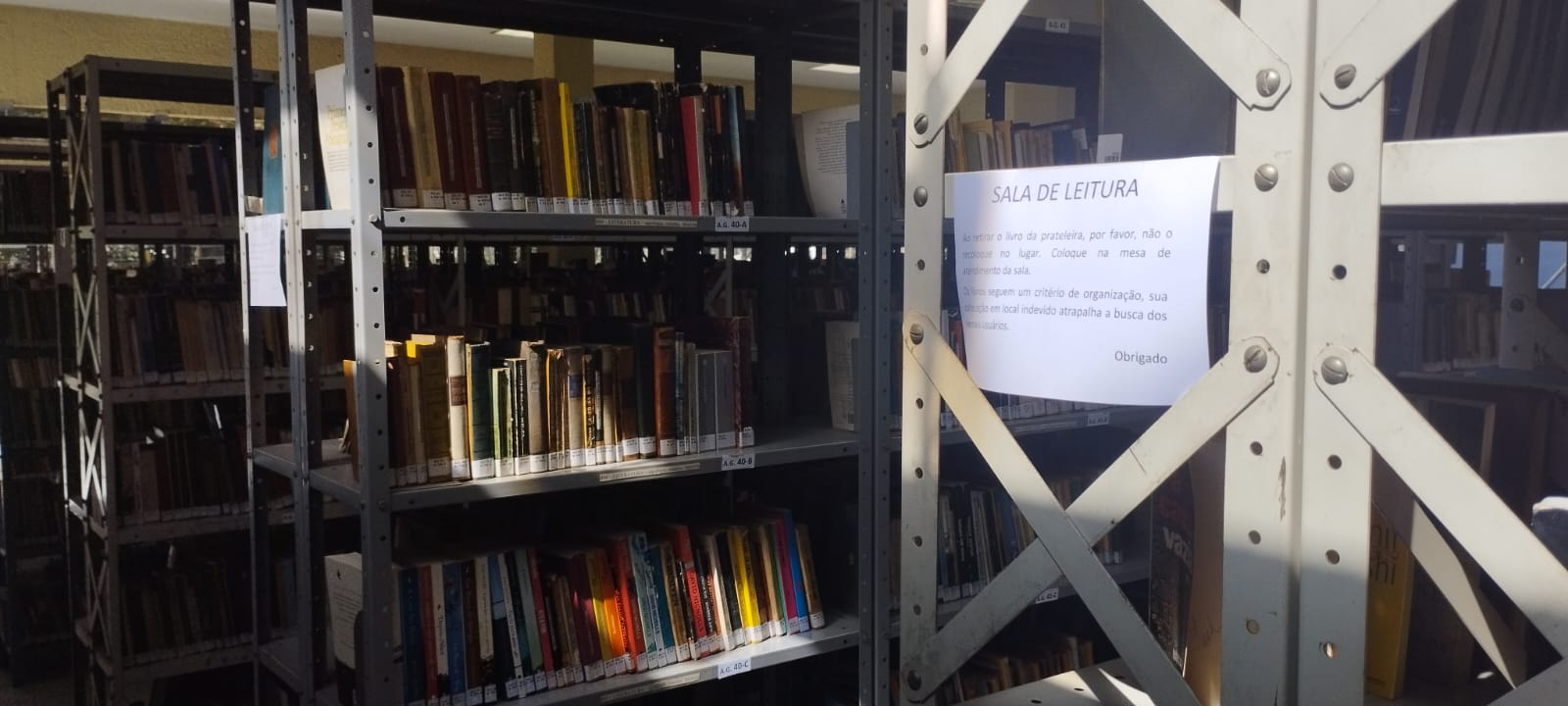 Biblioteca Municipal de Petrópolis reabre ao público