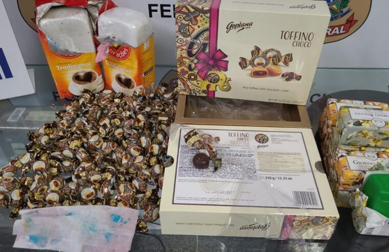 PF e RF prendem estrangeiro com cerca de 4,8kg de cocaína na bagagem, no Aeroporto do Galeão