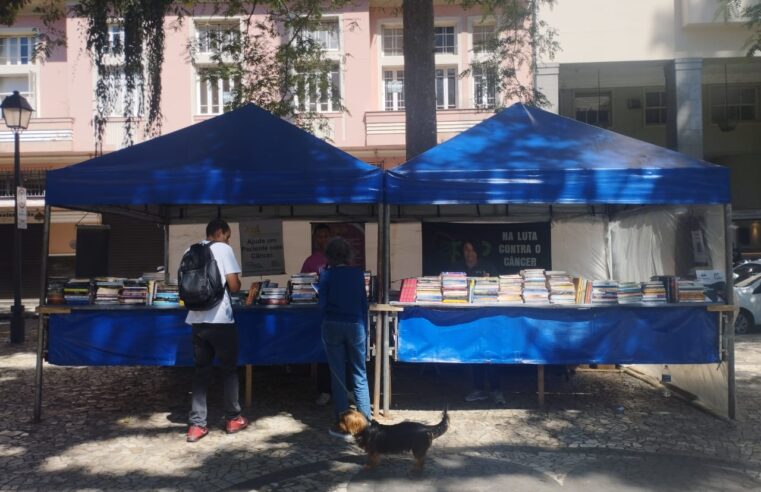 Última semana da feira do livro da APPO na Praça Dom Pedro II