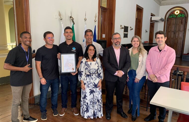 Estudante do Cefet/RJ Petrópolis recebe moção congratulatória pelo destaque de sua pesquisa no meio acadêmico internacional