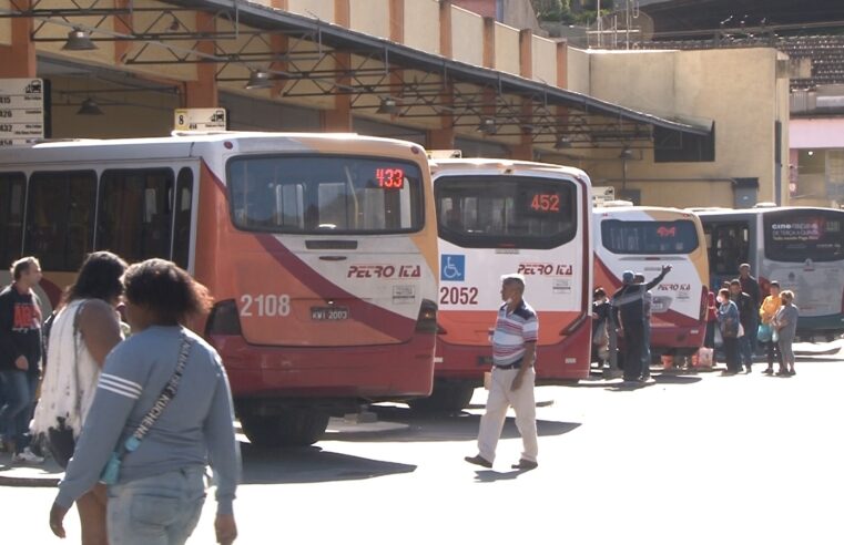 Agora é lei: idosos, grávidas, pessoas com crianças de colo e com deficiência têm preferência em qualquer assento dos ônibus