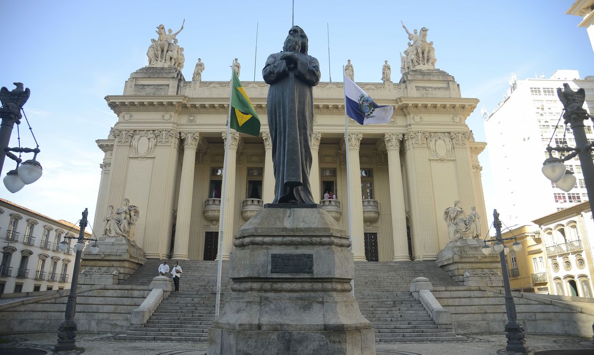 Antiga sede da Alerj reabre para visitação popular gratuita