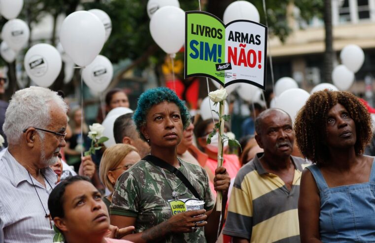 Especialistas defendem espaços de expressão de sentimentos em escolas