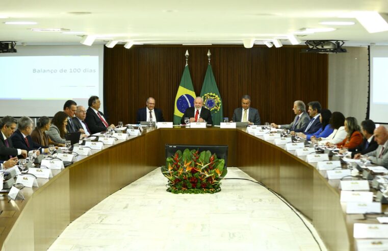 Brasil vai crescer mais que os pessimistas estão prevendo, diz Lula