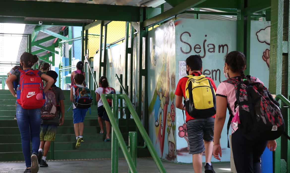 Aulas serão retomadas nesta segunda-feira, em Petrópolis