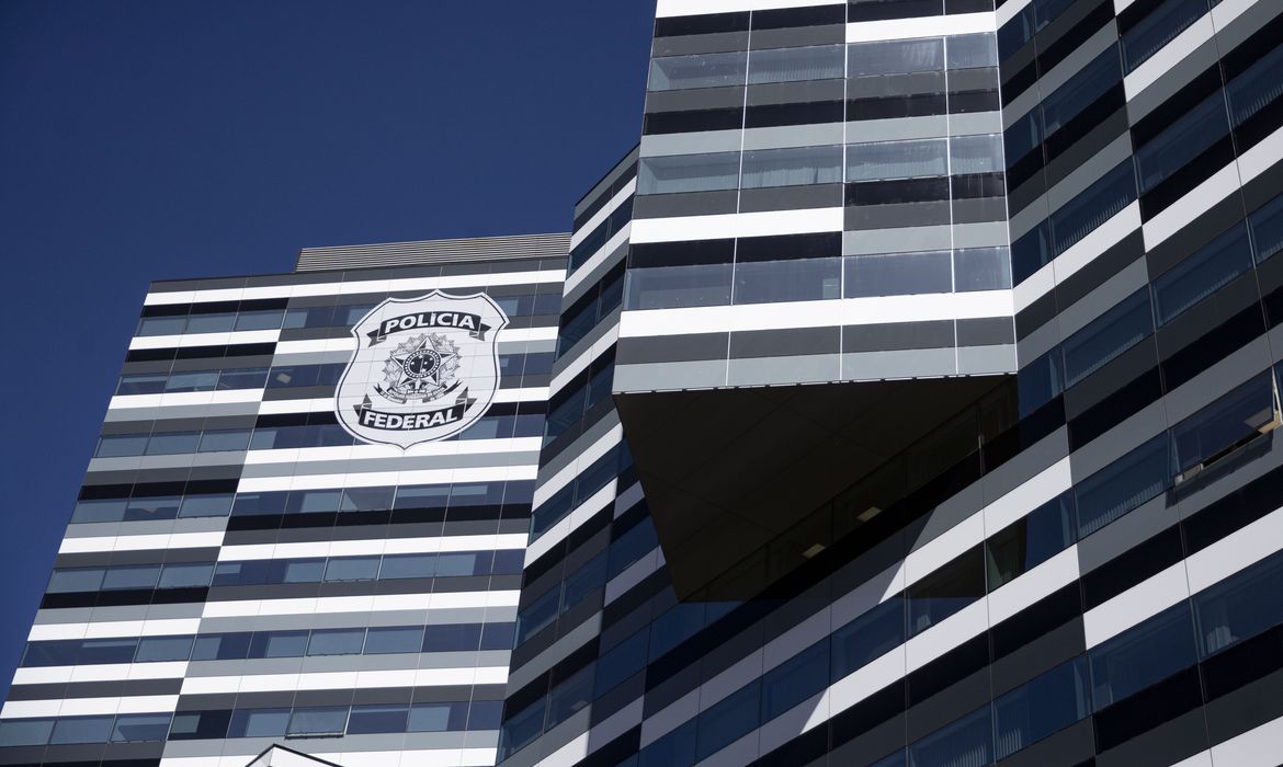 PF deflagra operação contra extração e comércio ilegal de diamantes