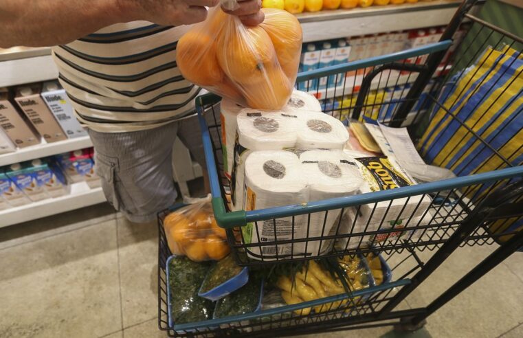Inflação oficial desacelera e sobe 0,71% em março, diz IBGE