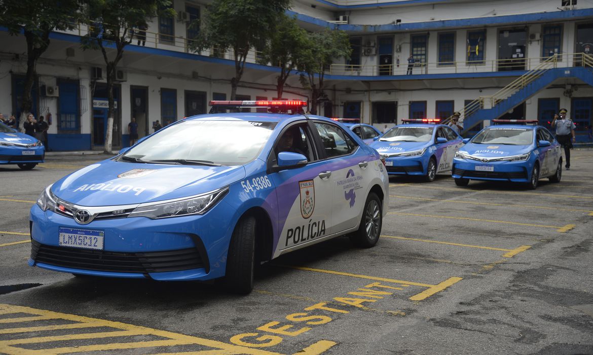Central 190, da Polícia Militar, registra 240 denúncias de violência contra a mulher por dia