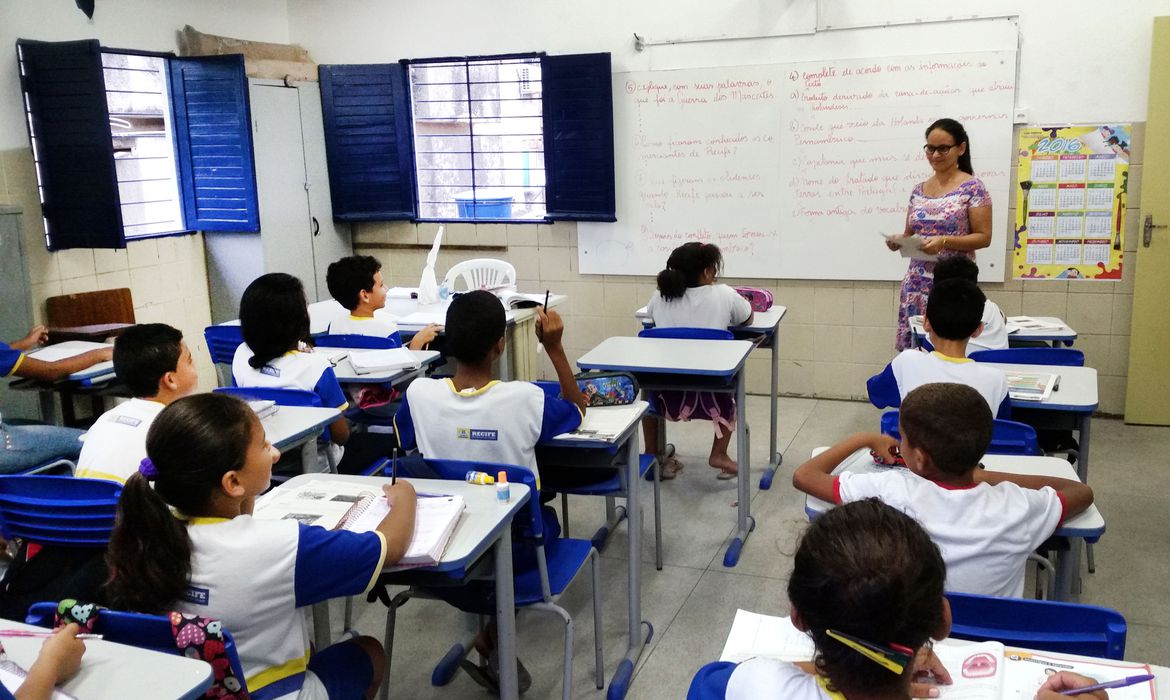Projeto de lei busca incentivar empreendedorismo para famílias de estudantes da rede municipal