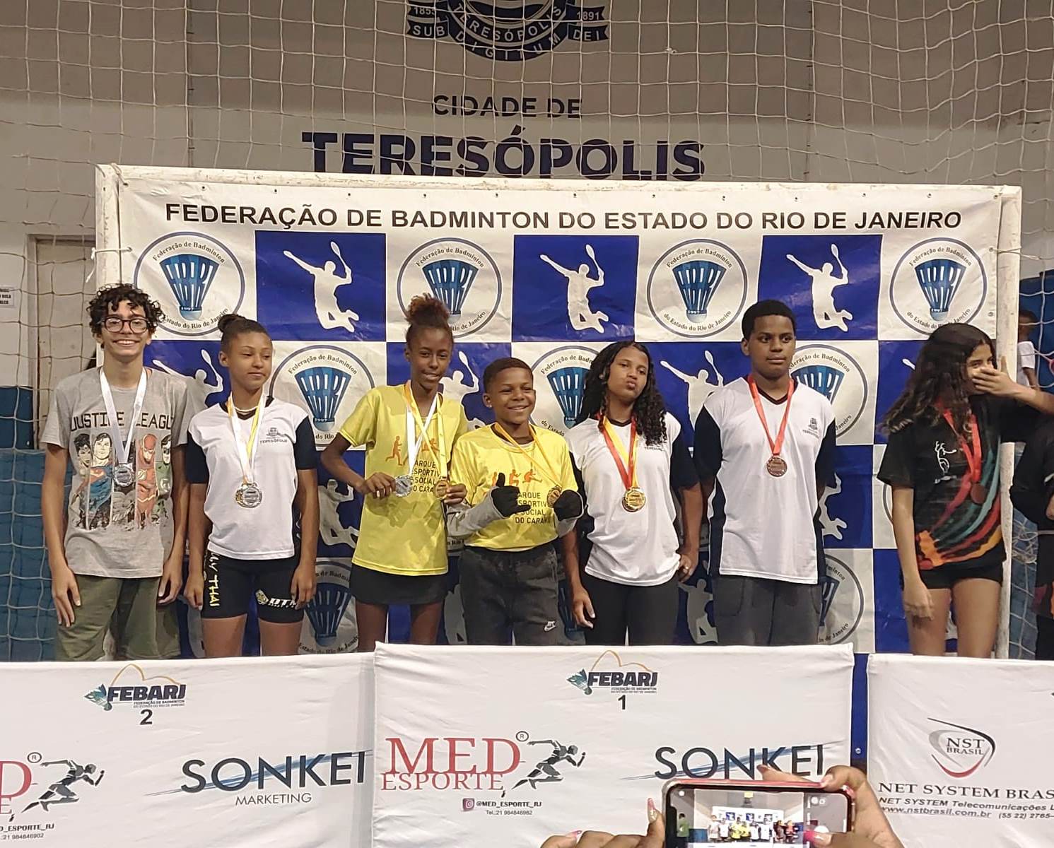 Escola Municipal GEO Rose Dalmaso é destaque no Circuito Estadual de Badminton, com 7 medalhas