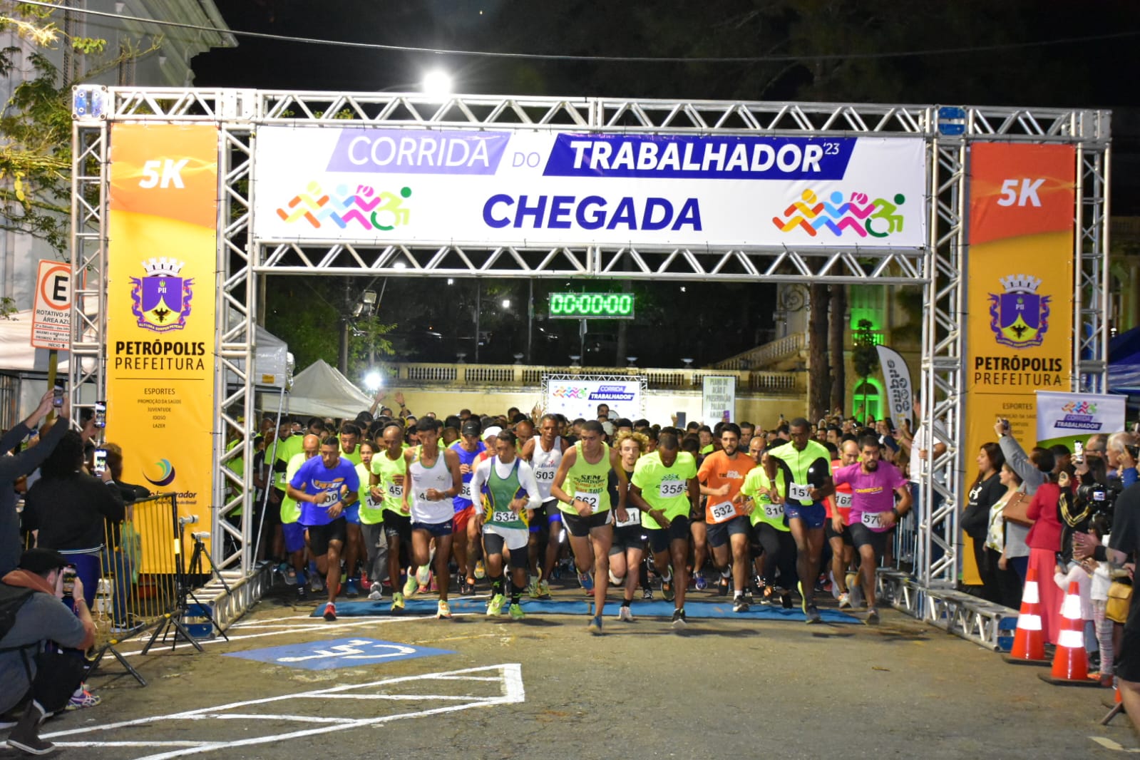 Corrida do Trabalhador mobiliza mais de mil pessoas no Centro Histórico