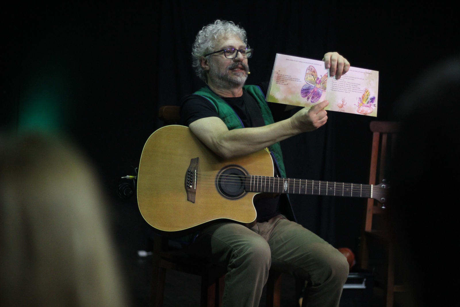 Lançamento de livro infantil no Alto da Serra