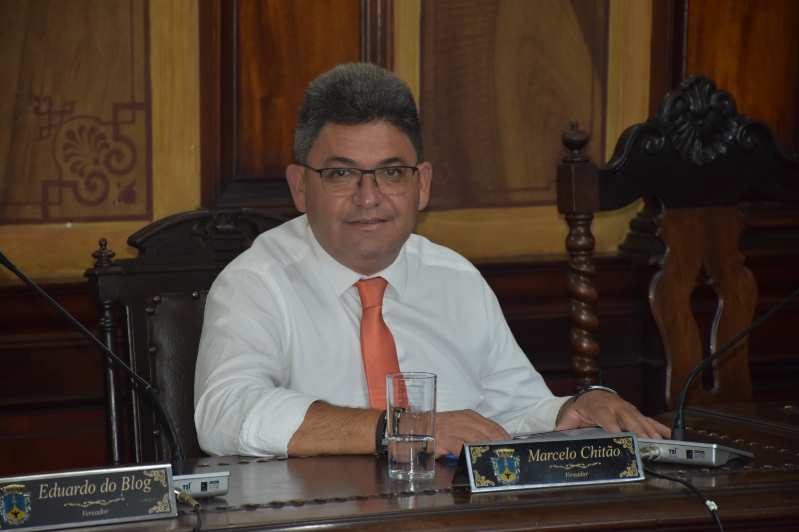 Câmara aprova indicação que pede regulamentação emergencial para transporte alternativo em Petrópolis
