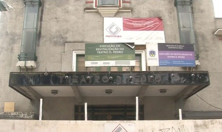 Distrato com empresa responsável por obras no Theatro Dom Pedro deixa o local sem expectativa para conclusão de obras