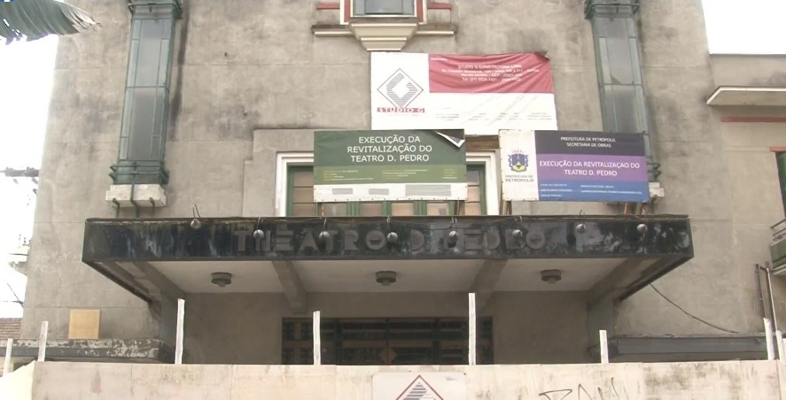 Distrato com empresa responsável por obras no Theatro Dom Pedro deixa o local sem expectativa para conclusão de obras