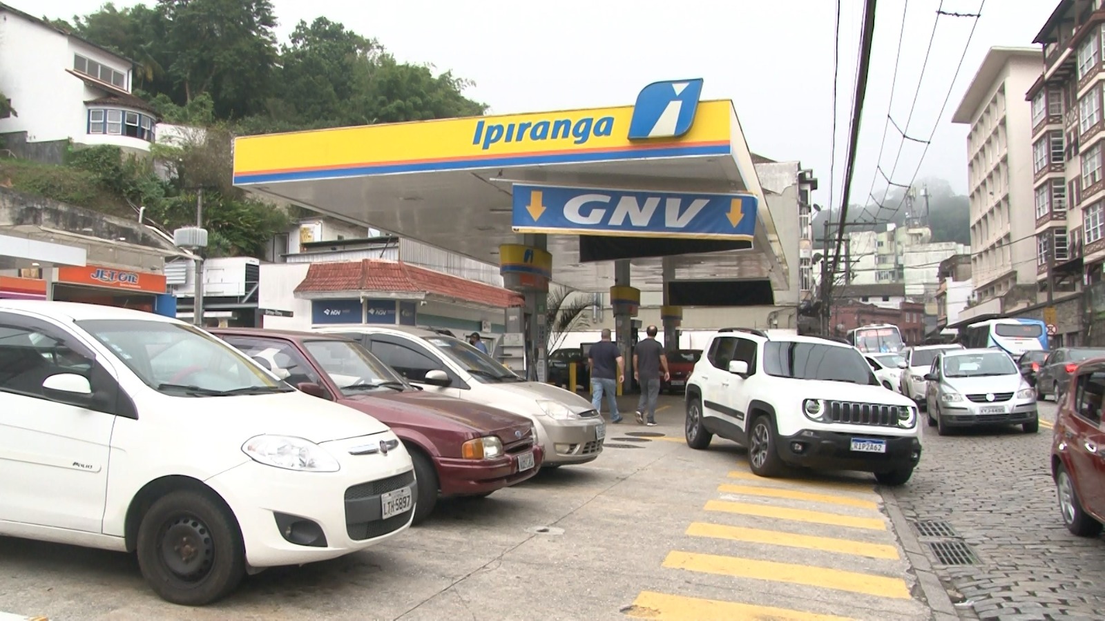 Petrobras reduz preço da gasolina, diesel e gás de cozinha para as distribuidoras