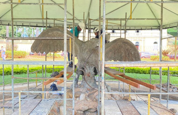 Restauração do monumento da Águia finalmente tem início
